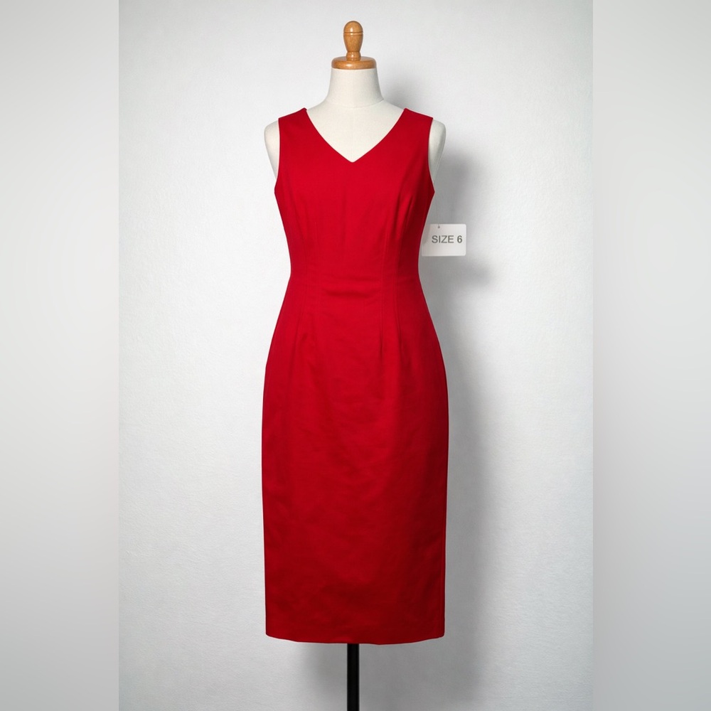 Elegant Red Sleeveless Dress
